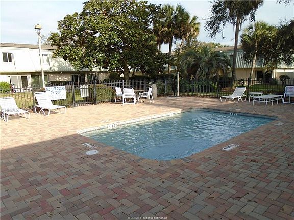 5th image of 32 S Forest Beach Dr APT 6