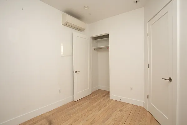 Rented by Blip LLC | media 29