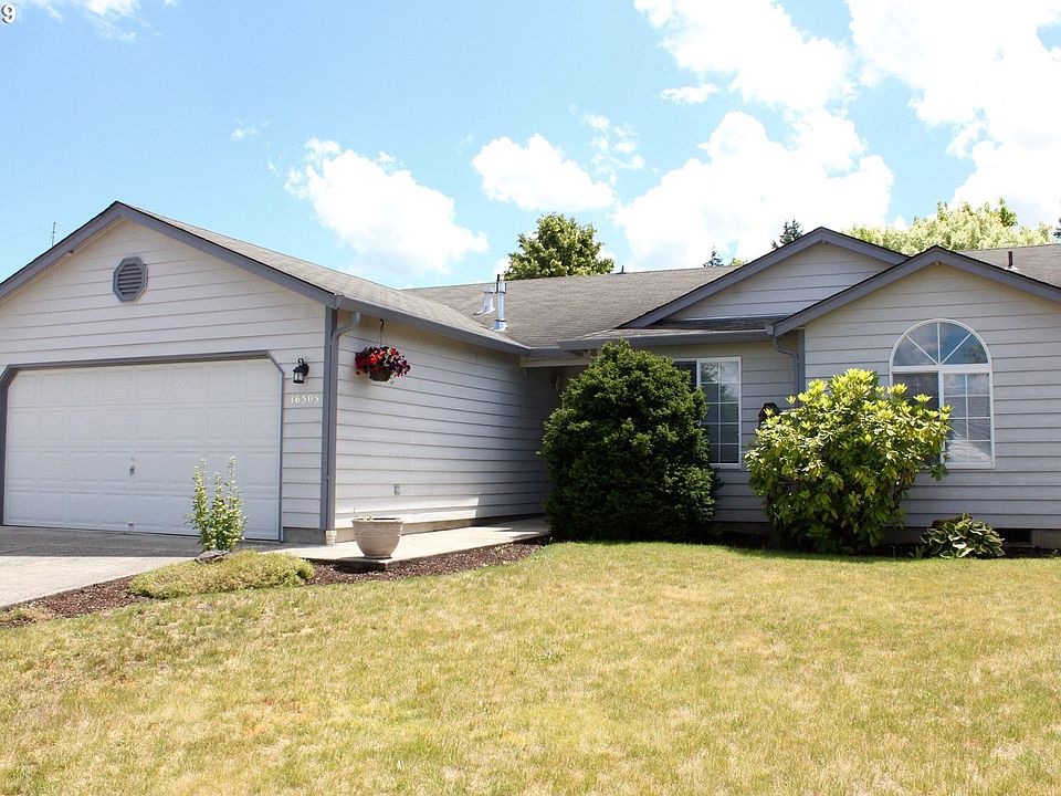 1st image of 16505 NE 79th St