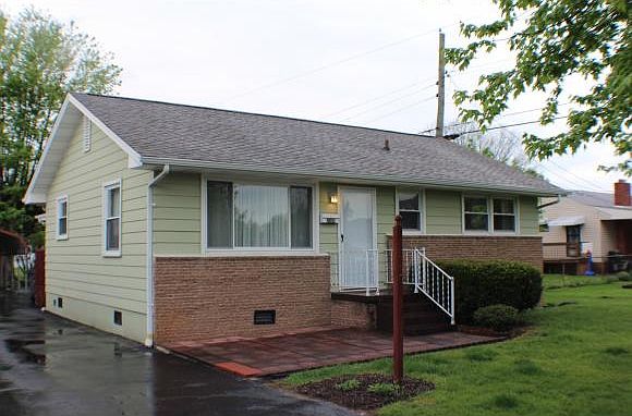 1st image of 2309 Sanford Dr
