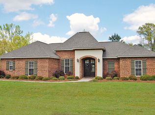 4 Roundtree, Hattiesburg, MS 39402