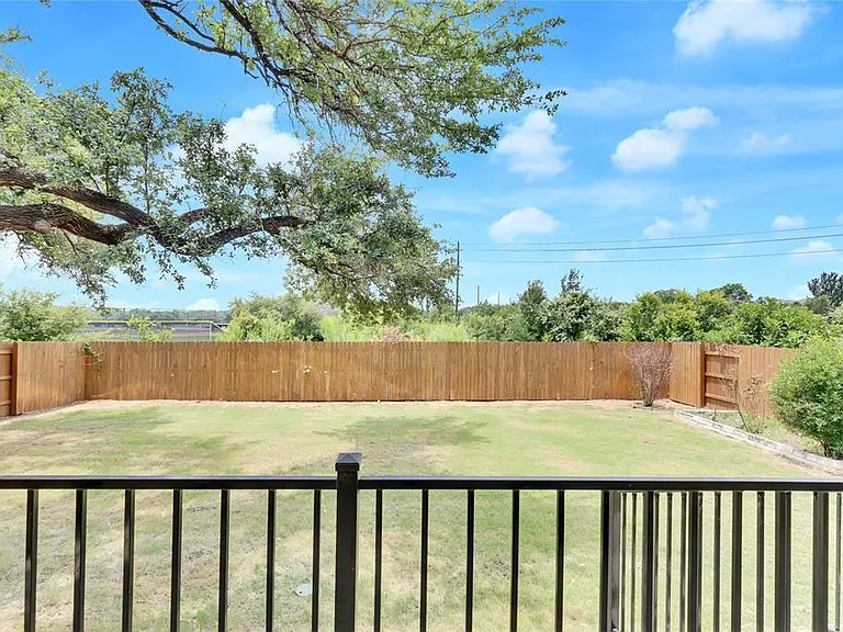 15012 Iveans Way — Photo 35
