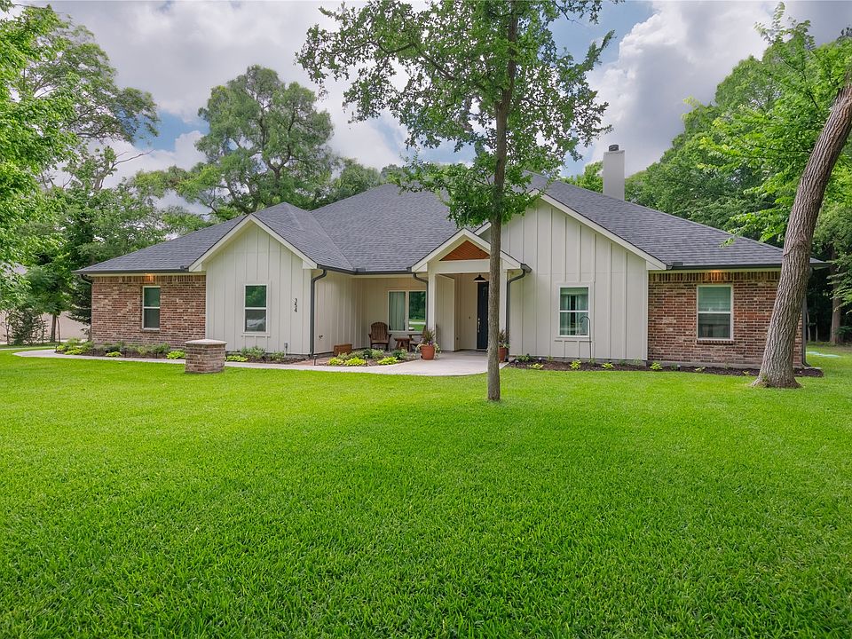 1st image of 354 Glade Valley Rd