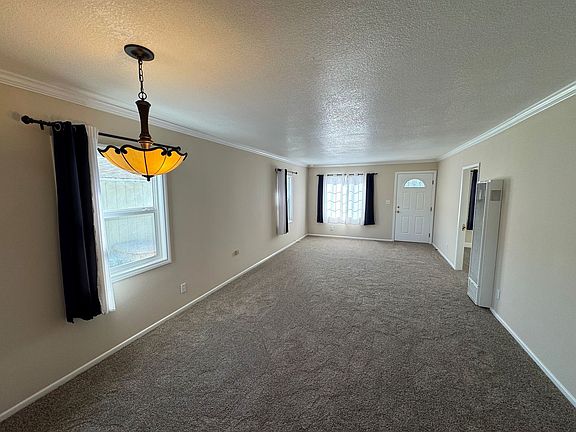 3rd image of 289 Franklin Ln