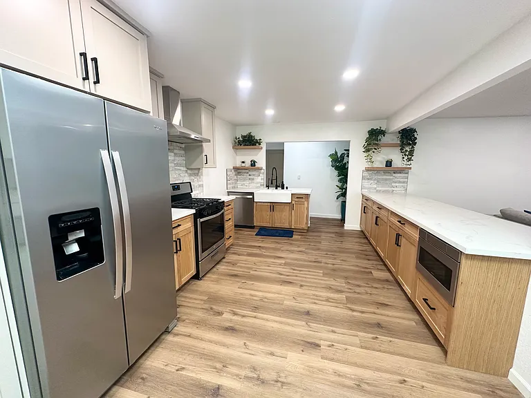3234 Roberta Ln #1B — Photo 4