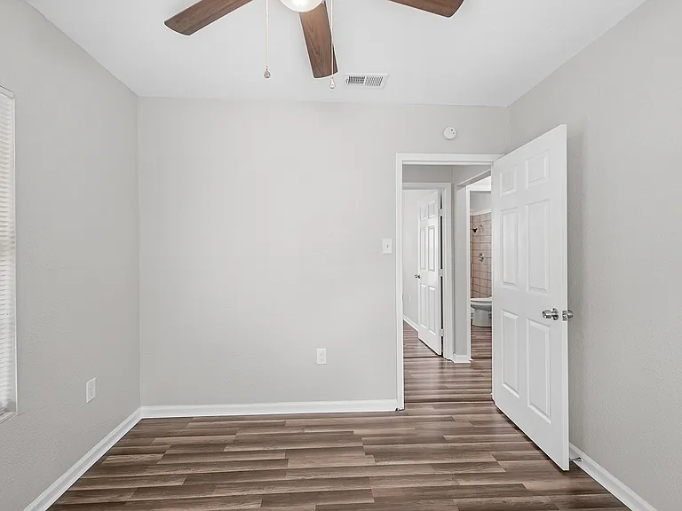 1322 Magnolia St — Photo 17