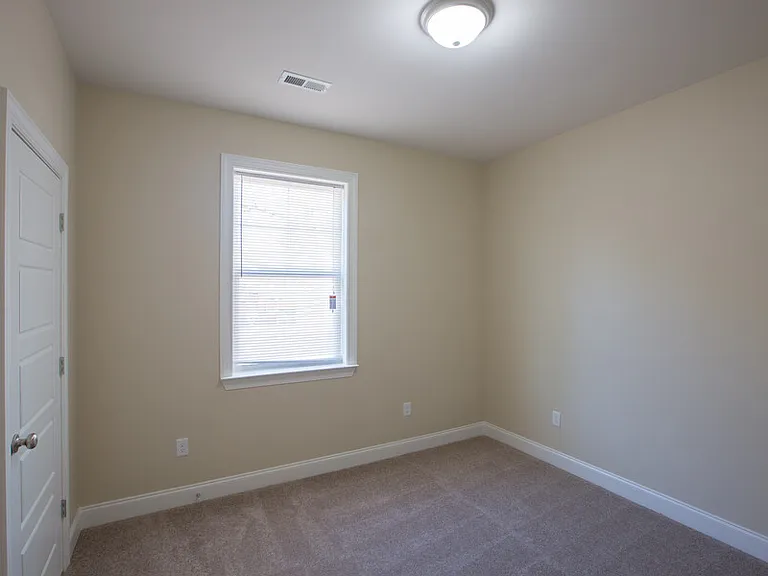 724 Moore St #A — Photo 3