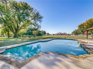 623 Rosemary Dr, Heath, TX 75032