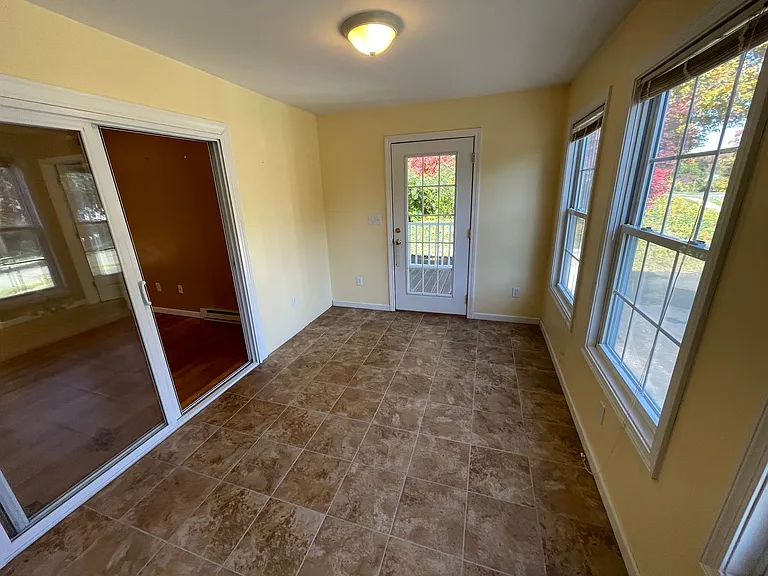 85 Brentwood Dr — Photo 23