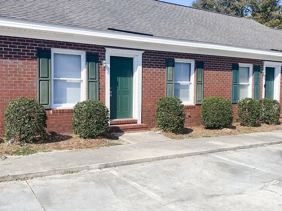 1st image of 230 Lanier Dr #214