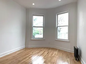 82 Williams Avenue