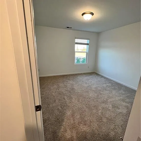 6075 Handley Dr — Photo 15