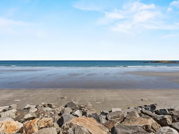 155 Nantasket Ave Unit 402, Hull, MA 02045