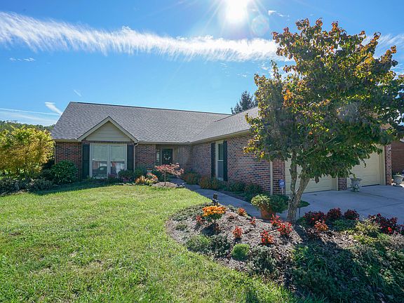 3rd image of 3552 Greywolfe Dr #6