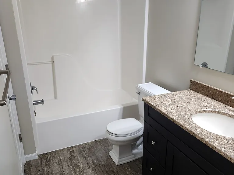 360 Leah Ln — Photo 5
