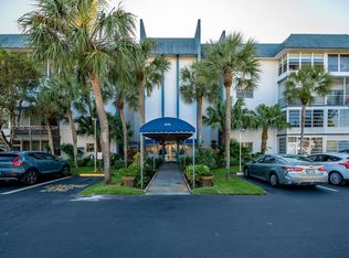 4770 NW 21st St APT 204, Lauderhill, FL 33313