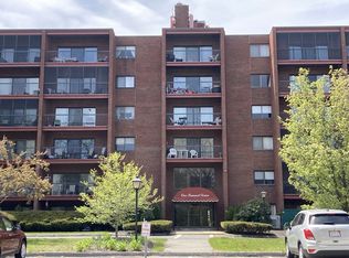 2 Summit Dr APT 36, Reading, MA 01867
