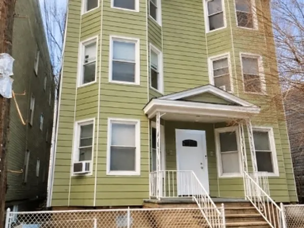 376 N 6th St, Newark, NJ 07107