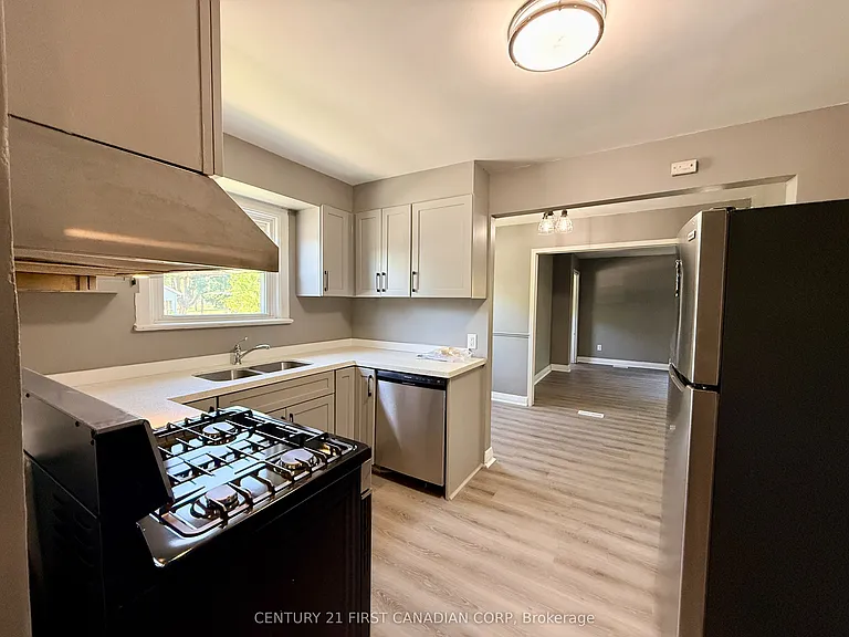 363 Ashland Ave #1 — Photo 9