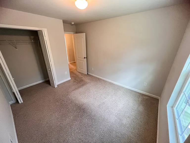 4024 Gibb Ct — Photo 40