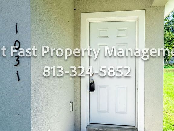 3rd image of 1031 Lakewood Ct