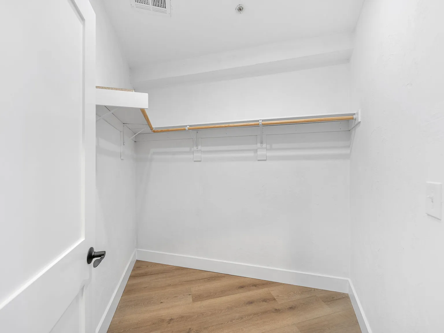 2 bed, 1186 sqft, $3,500 — Photo 2