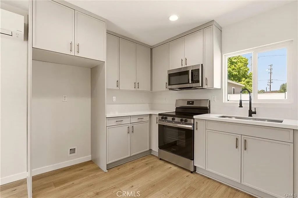 1 bed, 463 sqft, $2,500 — Photo 3