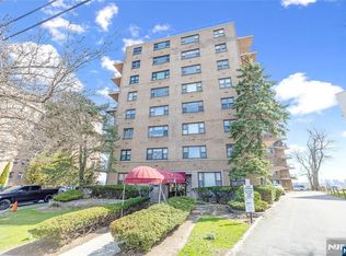8800 Boulevard East APT 7F, North Bergen, NJ 07047