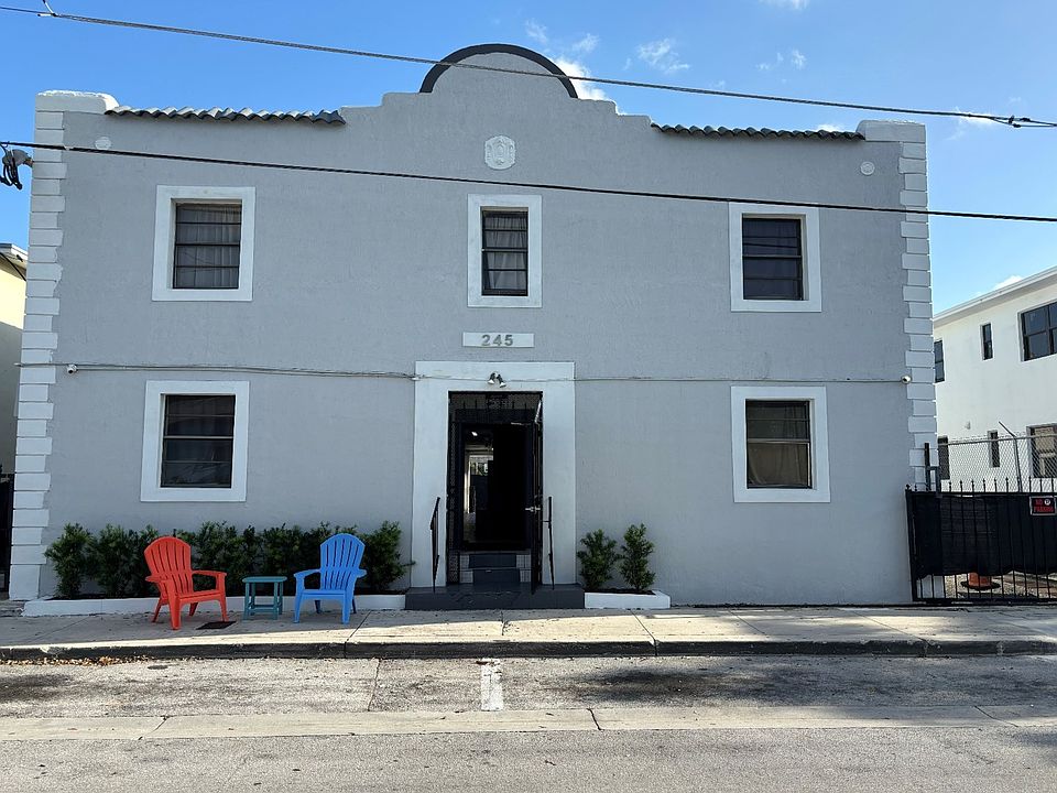 1st image of 245 NW 32nd St APT 4