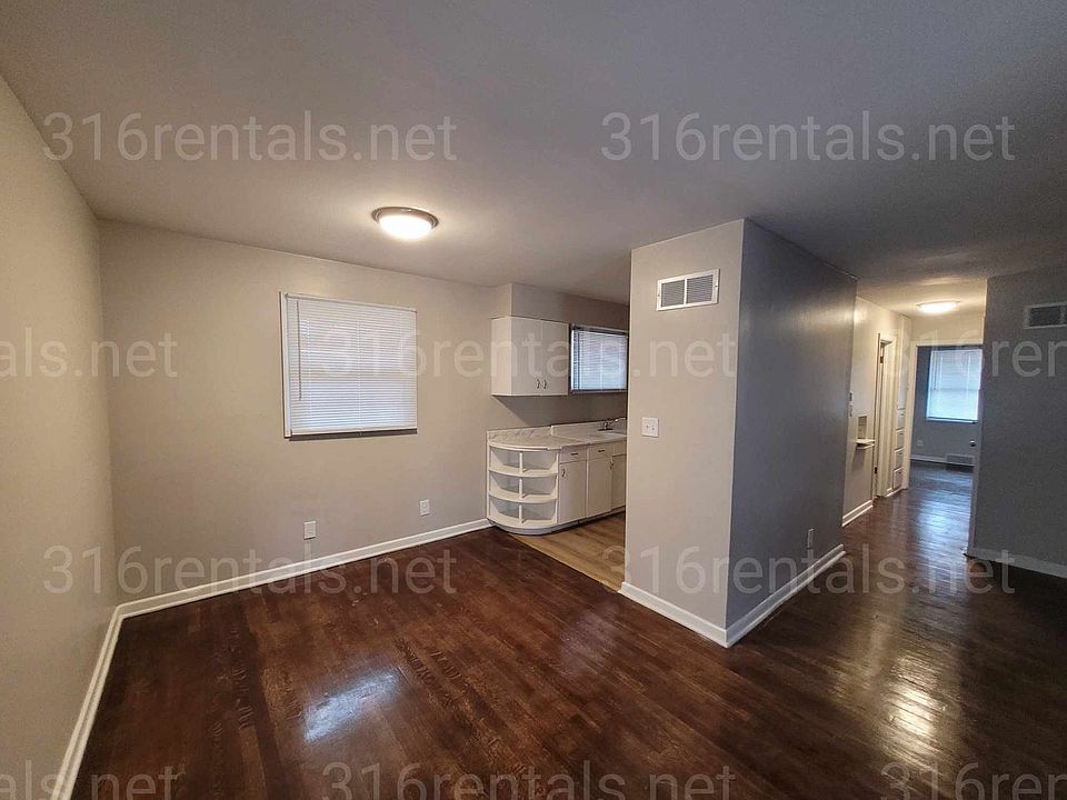 1st image of 1506 N Waco Ave #1508-D