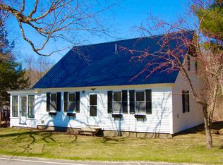 18 Lovejoy Pond Rd, Wayne, ME 04284