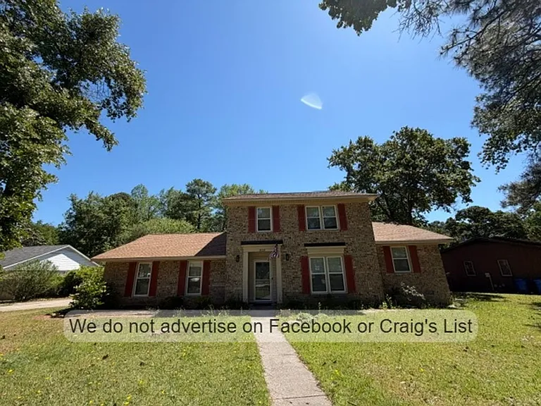 1828 Paisley Ave — Photo 1