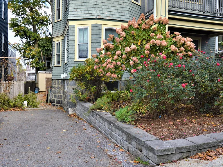82 Montebello Rd #3 — Photo 22