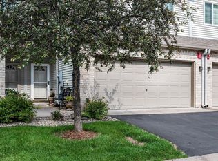 137 Stallion Ln, Lino Lakes, MN 55014
