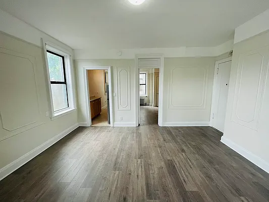 Rented by Zjama Realty Corp | media 3