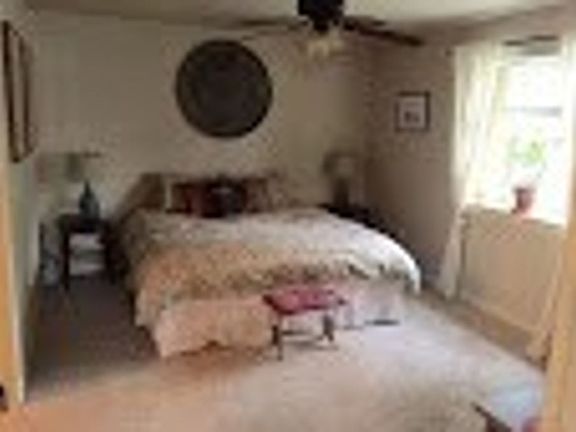 5th image of 1301 NE Spriggs Ct