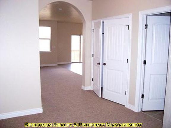 3rd image of 5129 N Fox Hollow Way