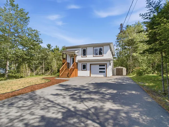 420 Patton Rd, Halifax, NS B4E 3C7