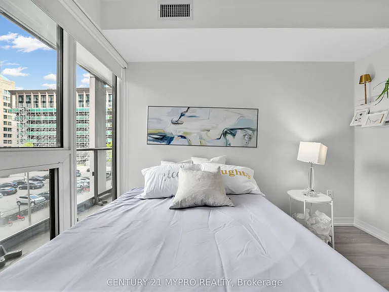 251 Jarvis St #315 — Photo 30