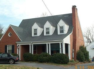 520 N Market St, Salem, VA 24153