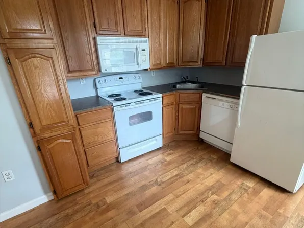 31 Kiernan Ave, Hellertown, PA 18055
