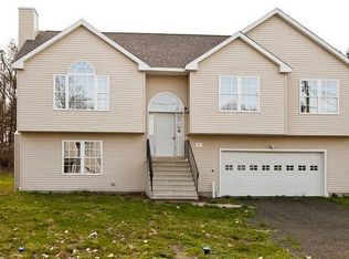 139 Eastern Ave, Waterbury, CT 06708