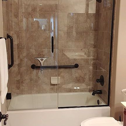 Main bath tiled shower