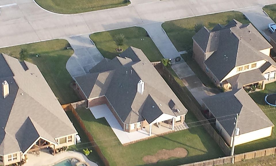 1st image of 22215 Pine Tree Dr
