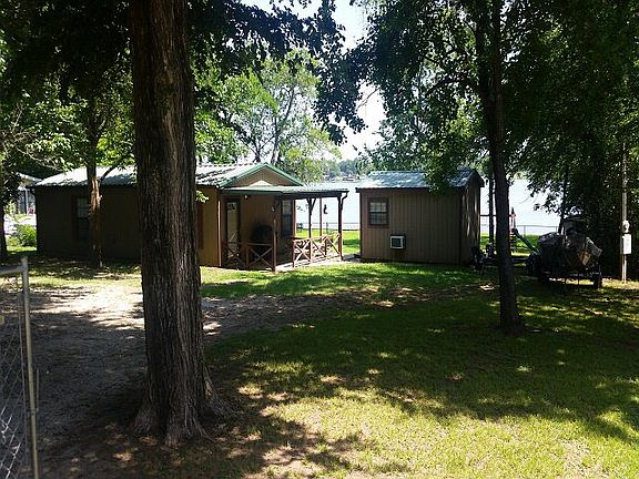 2nd image of 18466 Pine Dr