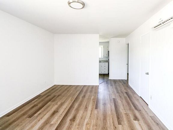2nd image of 6228 Robertson Ave #17