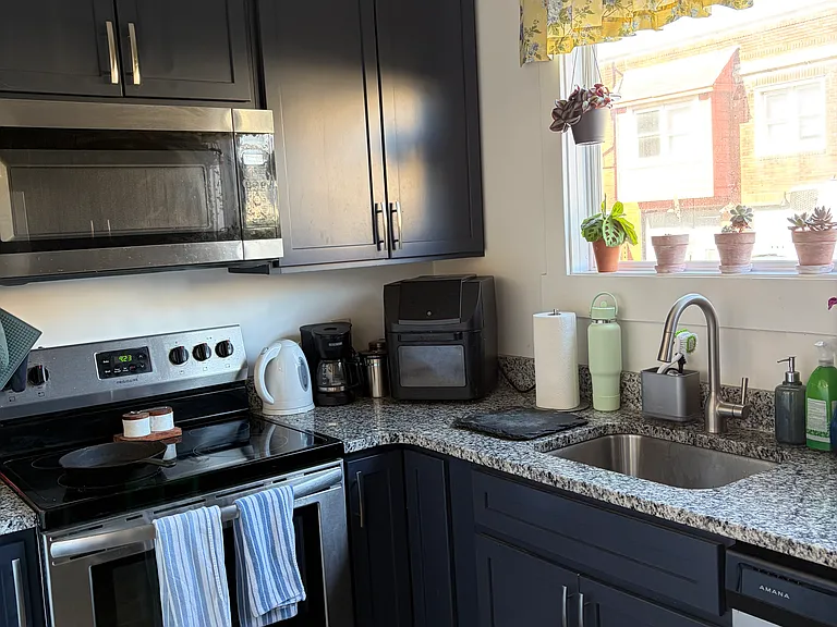 257 Church St #2 — Photo 6