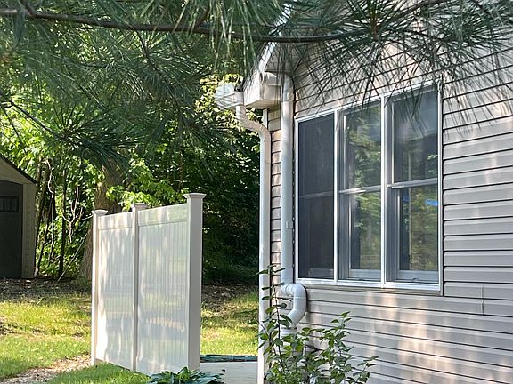 3rd image of 318 Oak Grove Ln #318