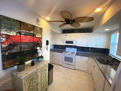 17 Colonial Club Dr APT 205, Boynton Beach, FL, 33435