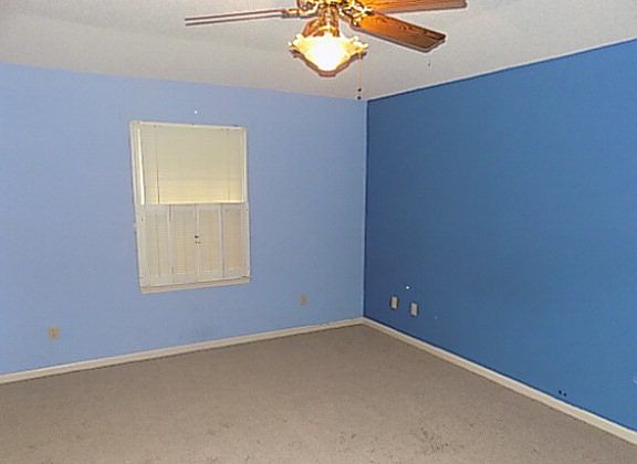 5th image of 609 Wildwood Dr